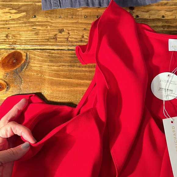 NWT Amanda Uprichard Francis Open Shoulder Flowy Red Top Large - Picture 7 of 9